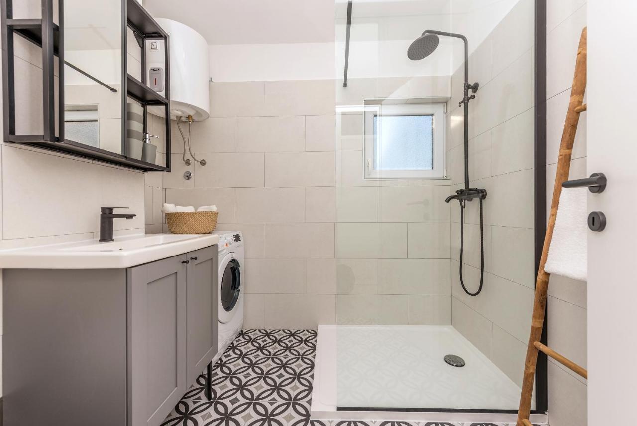 Vista Mare Apartment - 3 Bedroom, Sea View Makarska Eksteriør bilde